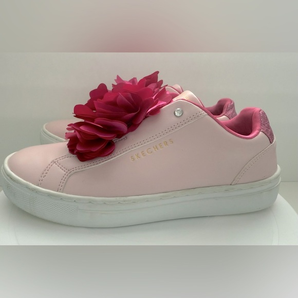 Pink Sketcher Sneakers with Floral Detail - Size 4 - Picture 4 of 10